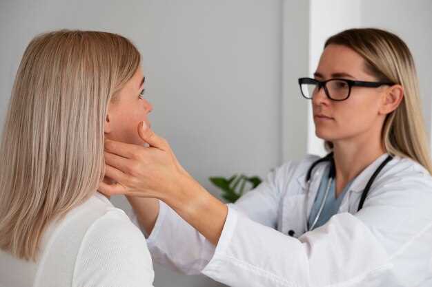 Как называется врач, который лечит ухо, горло и нос?