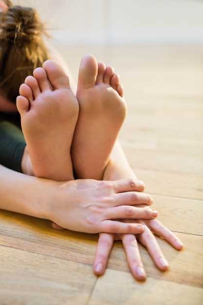 Домашние средства для устранения неприятного запаха под ногтями на ногах